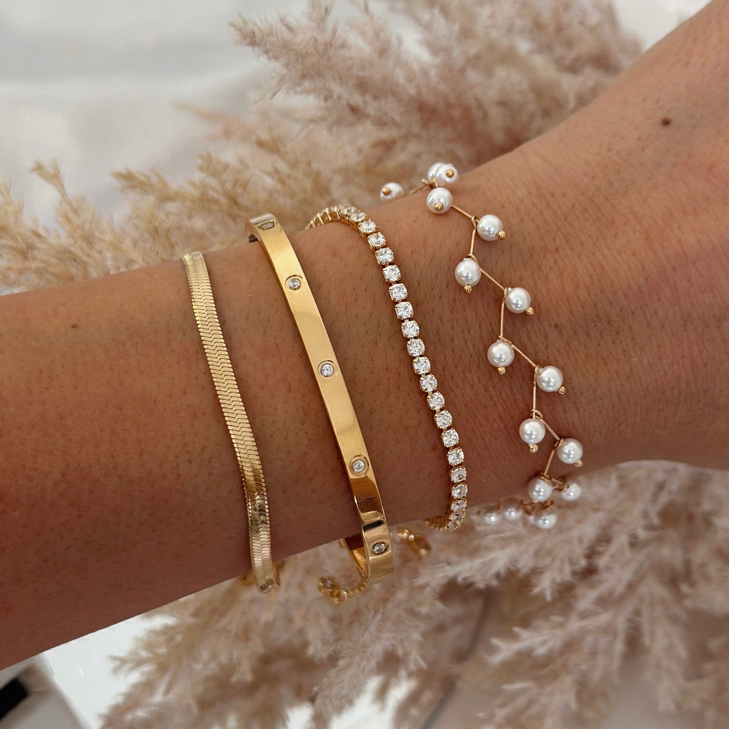 Isma pearl bracelet